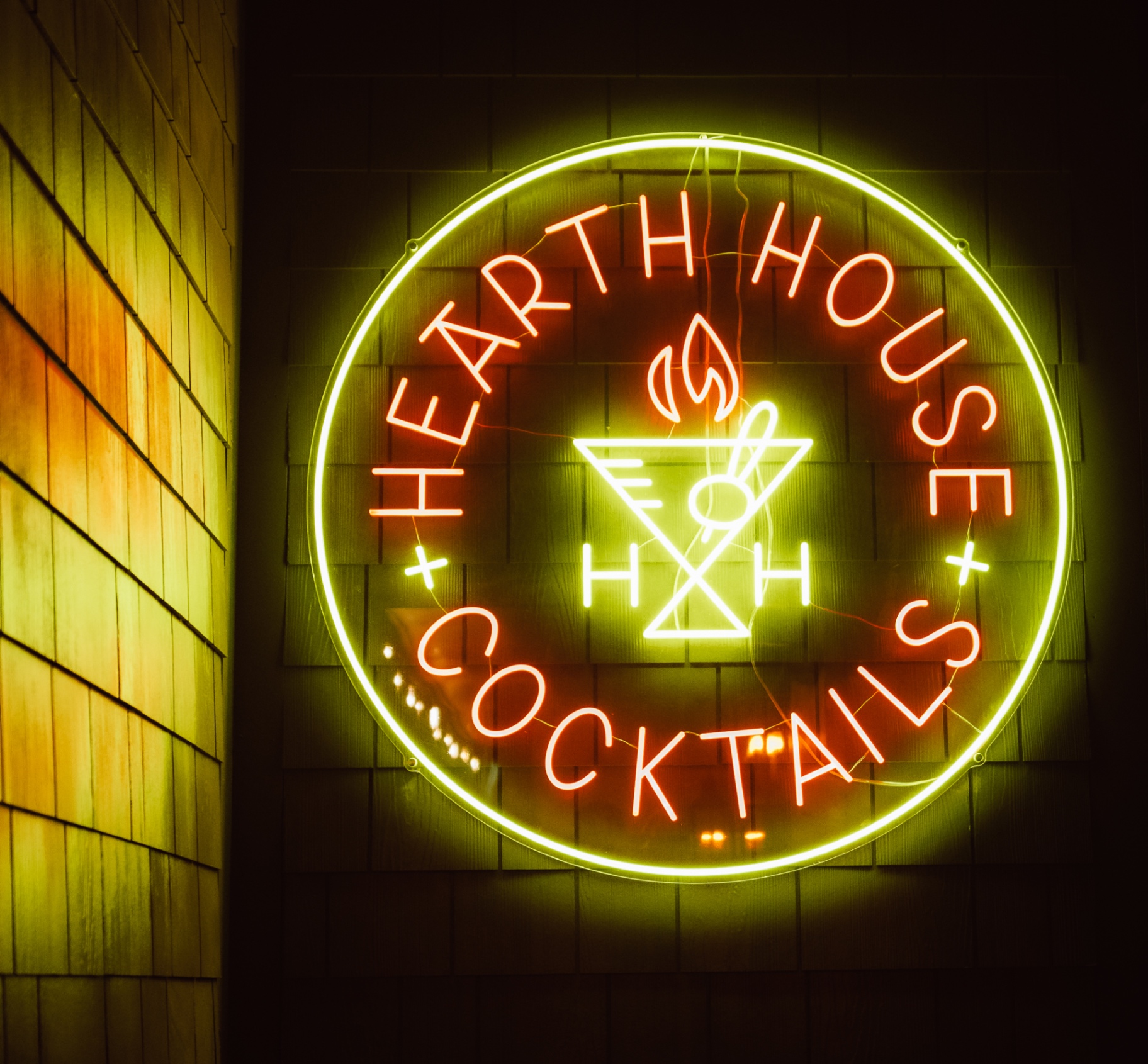Trivia, Music & The Neighborhood Bar Feel